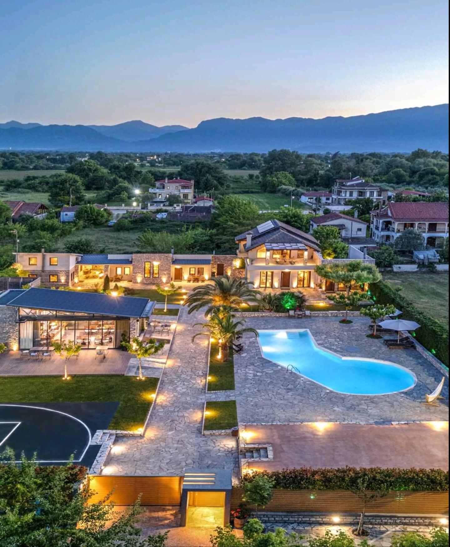 Vintage Suites Trikala Екстер'єр фото
